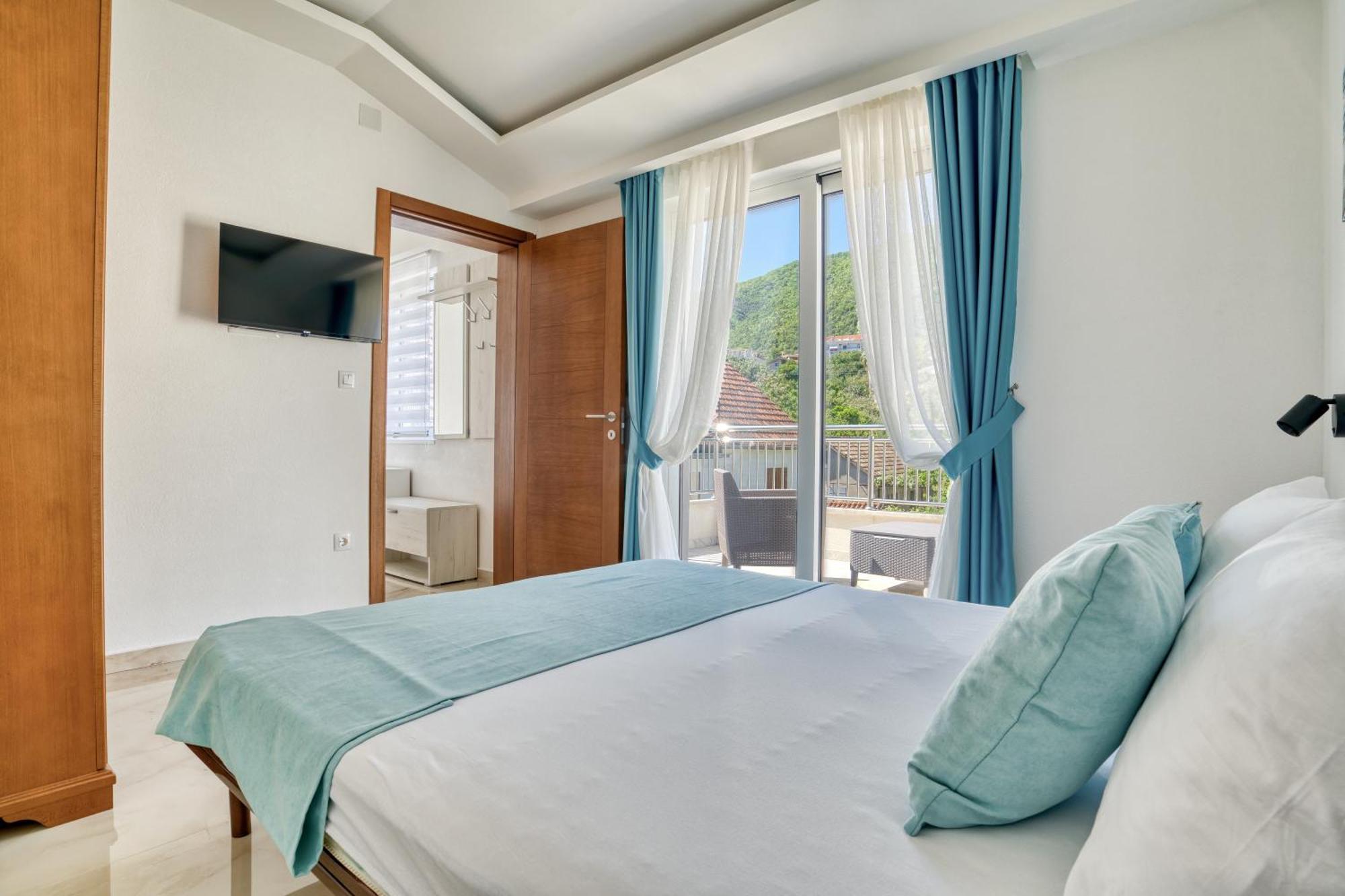 Apartments Ljubica Herceg Novi Exterior photo