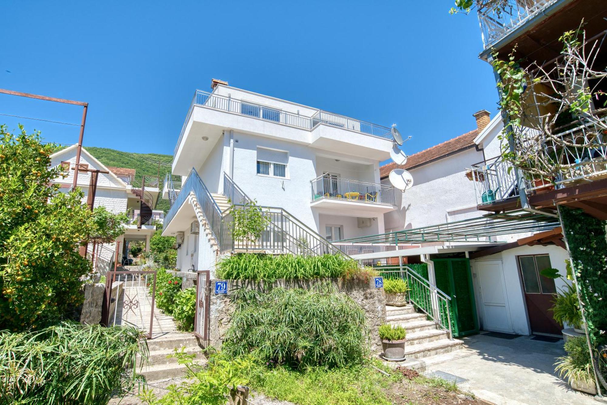 Apartments Ljubica Herceg Novi Exterior photo